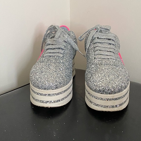 Chiara Ferragni Metallic silver low top sneakers - Picture 2 of 14